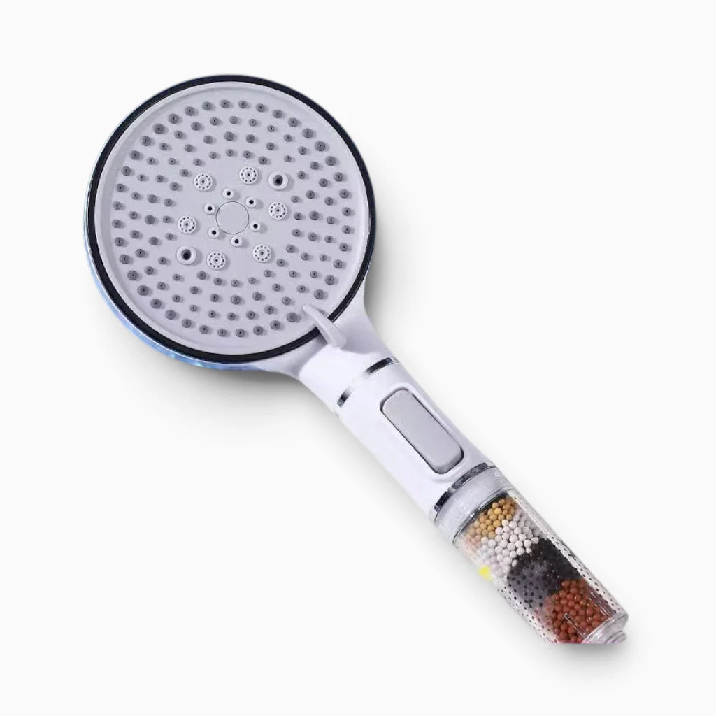 Accessoire de douche anti calcaire disponible en teinte sobre et neutre