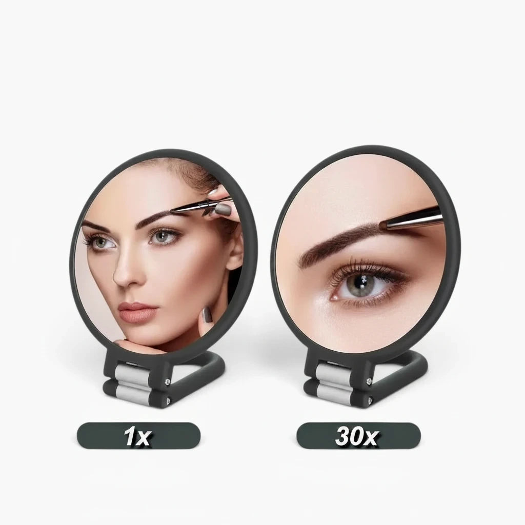 Les deux faces du miroir grossissant de voyage, normale et grossissante
