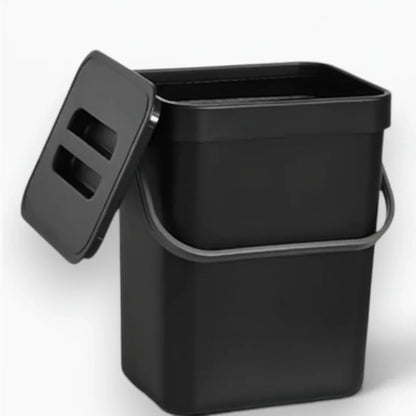 Petite poubelle salle de bain noir brillant, idéale petits espaces