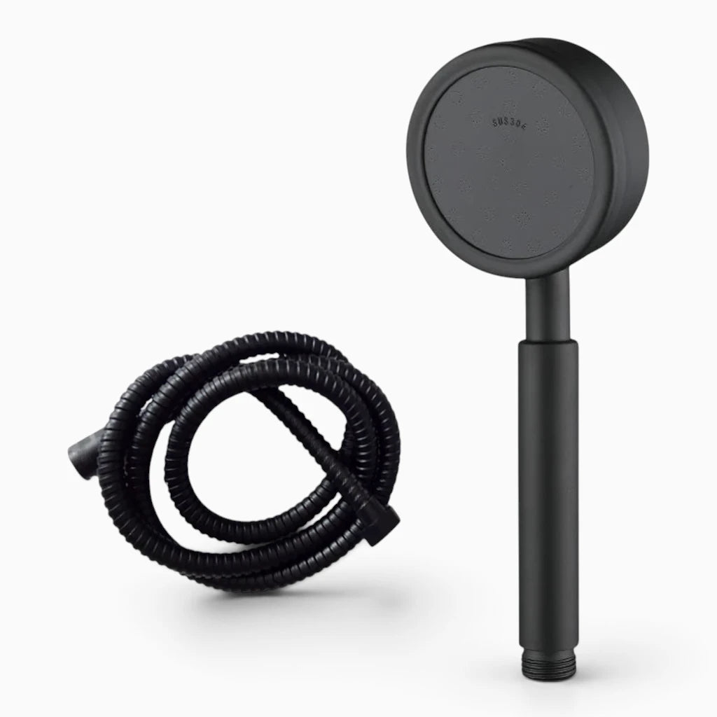 Pommeau de douche noir en acier inoxydable avec finition mate